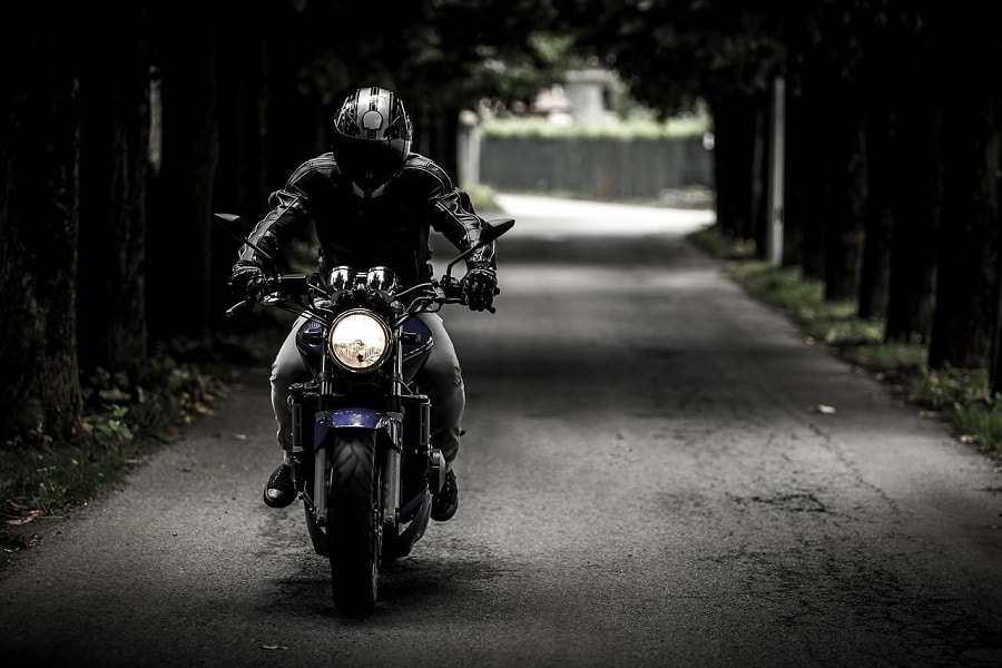 Assurance moto pour les jeunes conducteurs : Ce que vous devez savoir Assurance moto pour les jeunes conducteurs